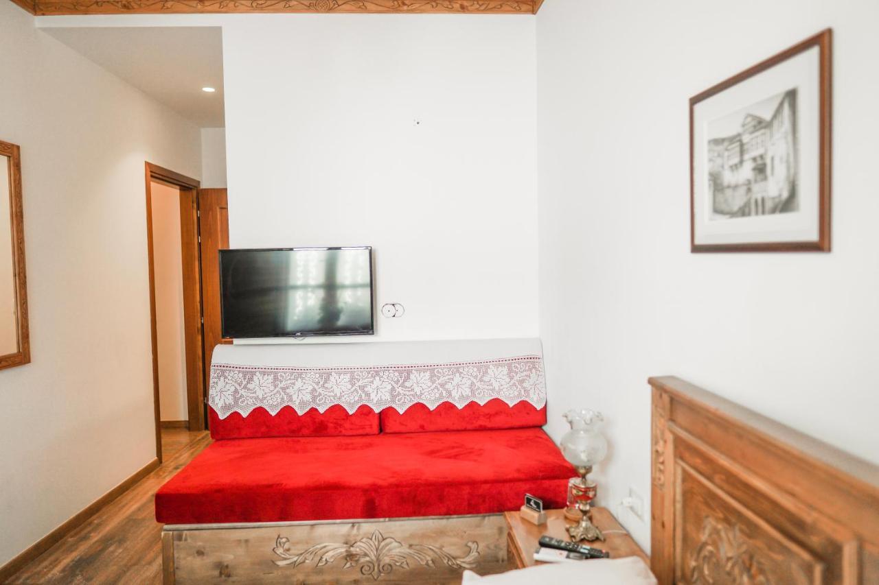 4Rooms Hotel Гірокастра Екстер'єр фото