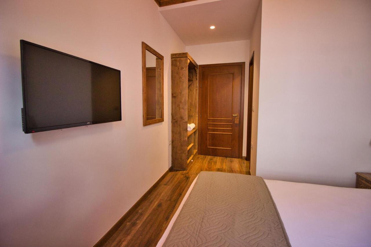 4Rooms Hotel Гірокастра Екстер'єр фото