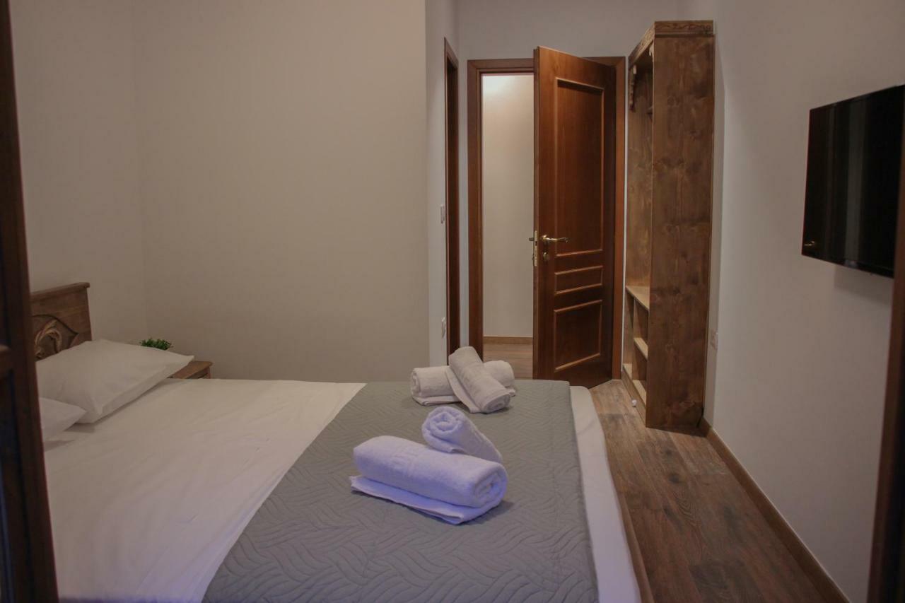 4Rooms Hotel Гірокастра Екстер'єр фото