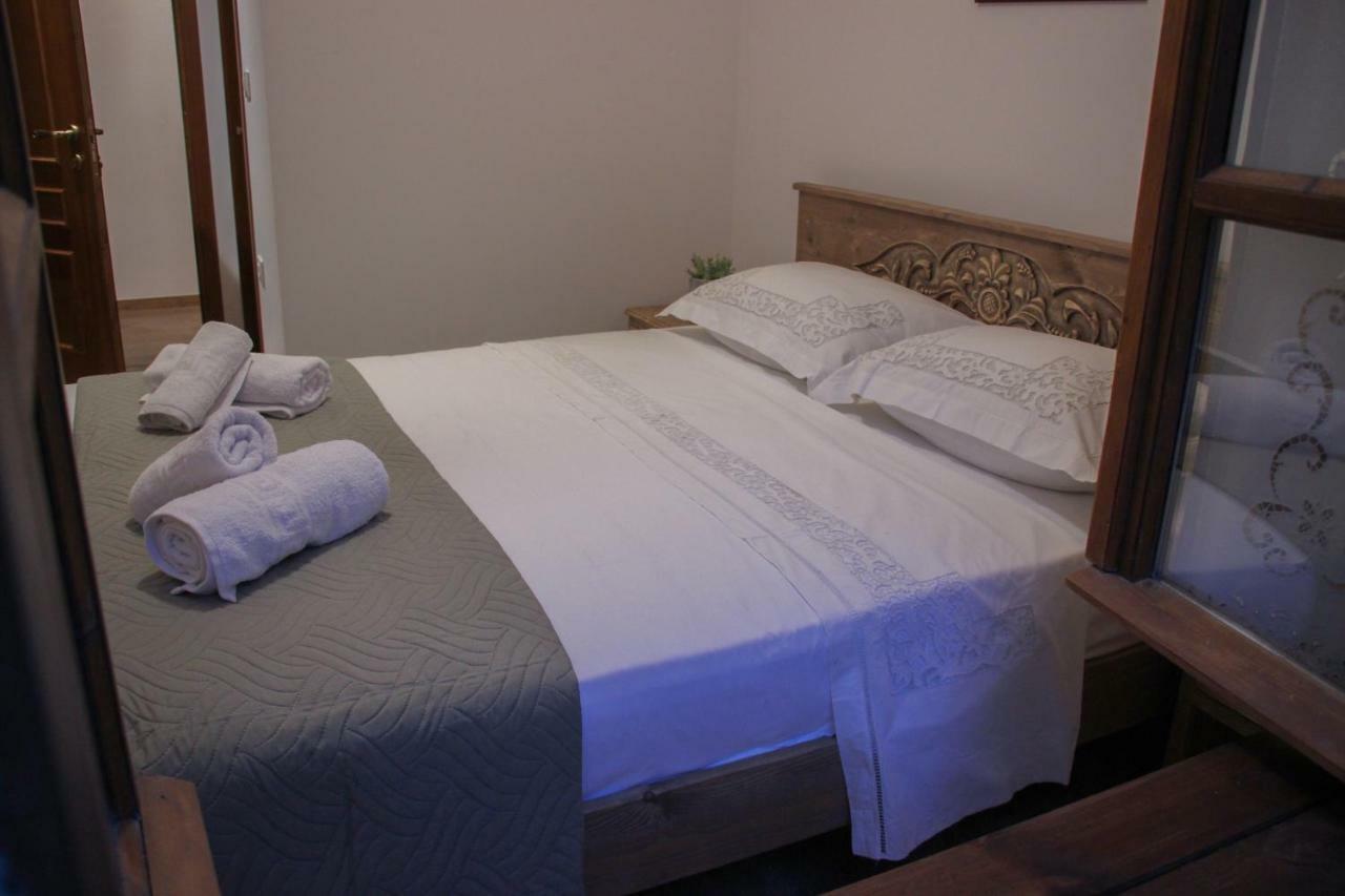 4Rooms Hotel Гірокастра Екстер'єр фото